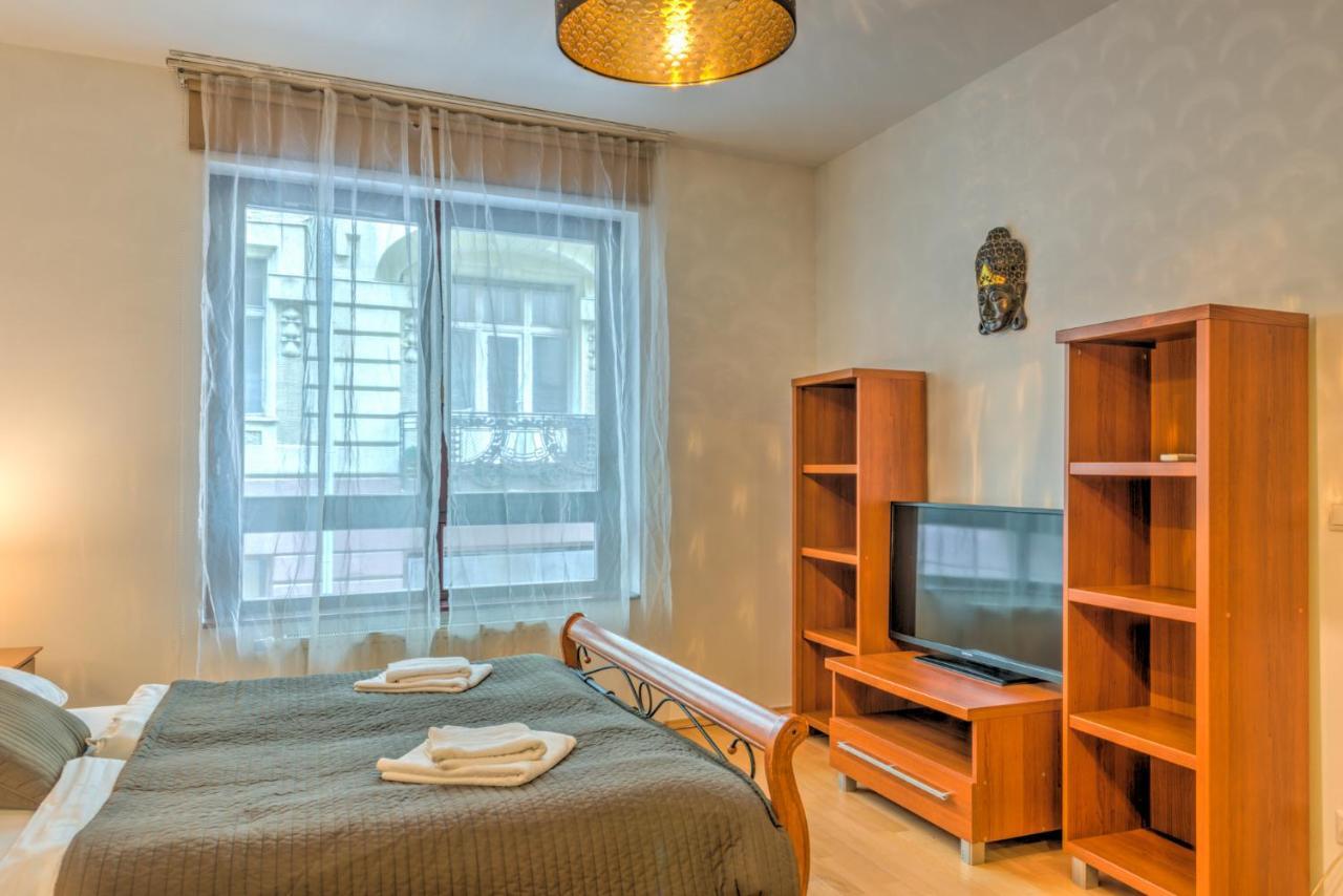 Central Downtown Apartments บูดาเปสต์ ภายนอก รูปภาพ