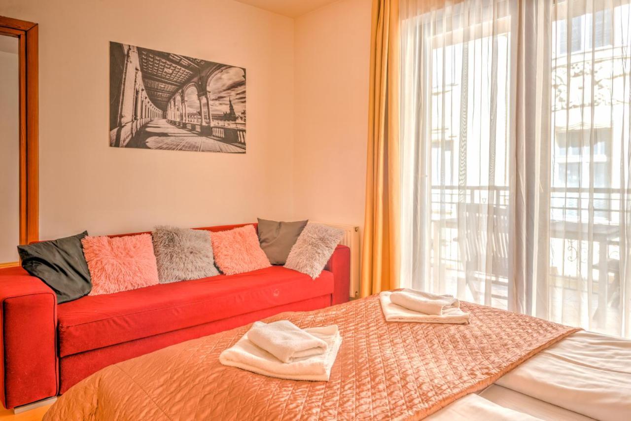 Central Downtown Apartments บูดาเปสต์ ภายนอก รูปภาพ