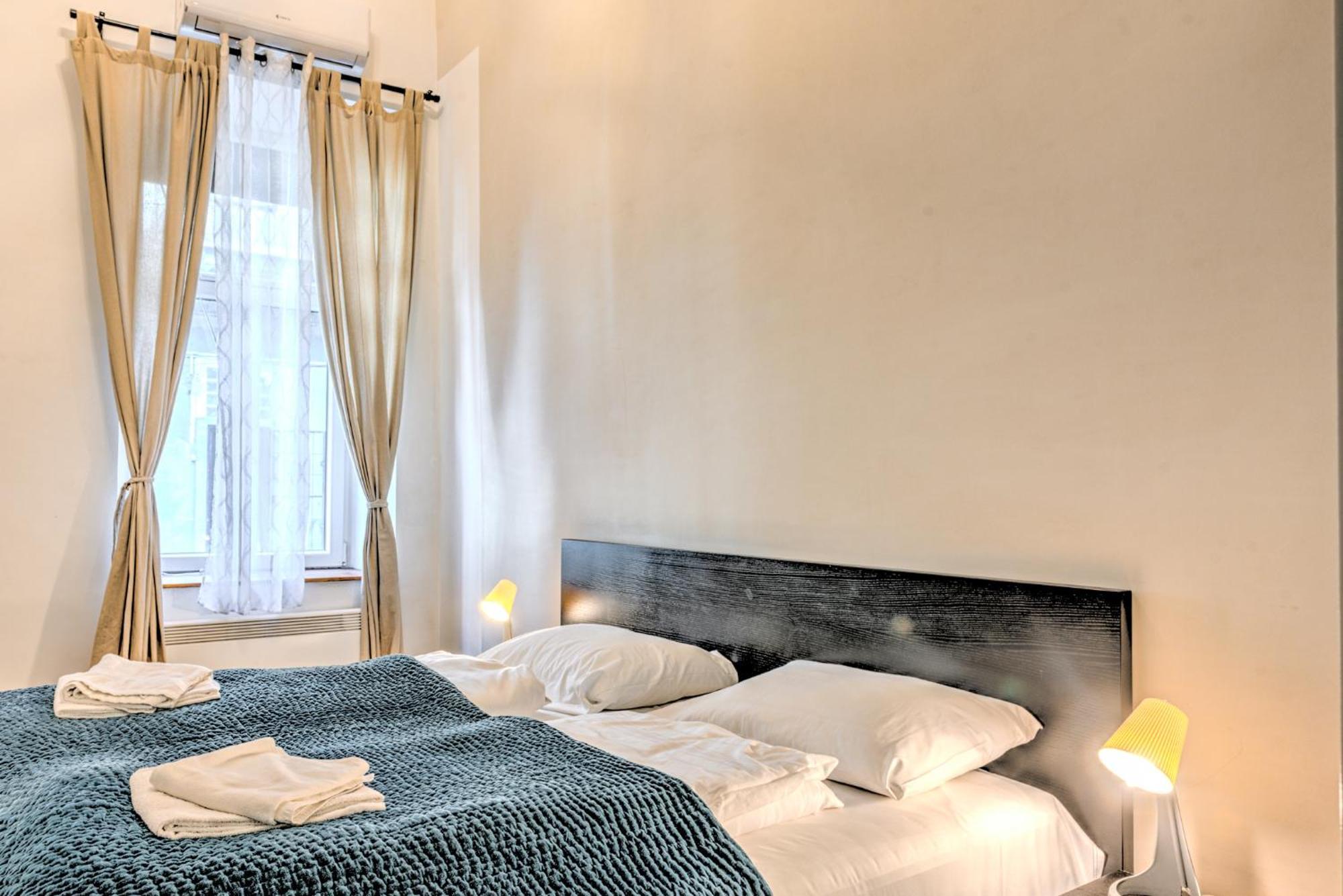 Central Downtown Apartments บูดาเปสต์ ภายนอก รูปภาพ
