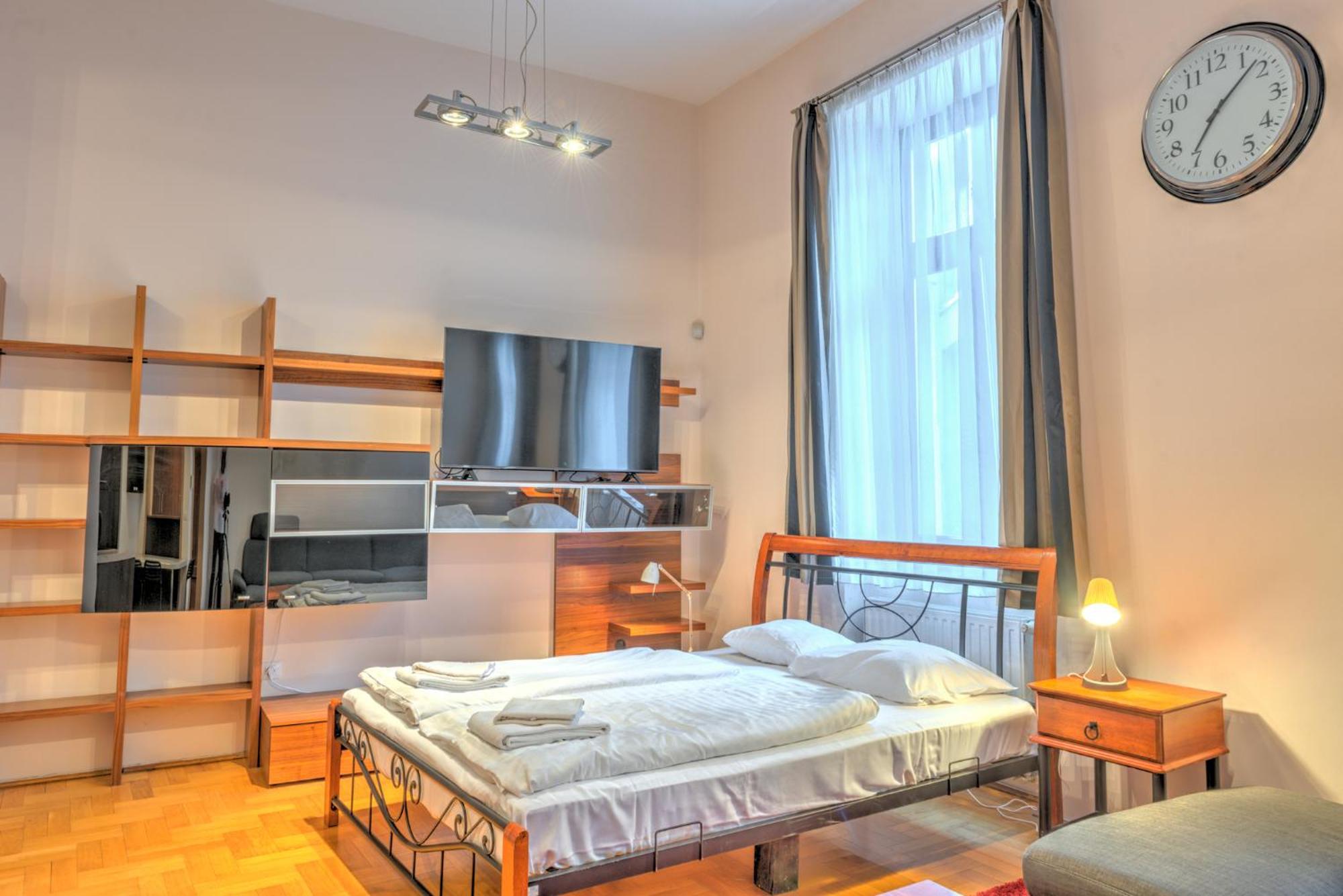 Central Downtown Apartments บูดาเปสต์ ภายนอก รูปภาพ
